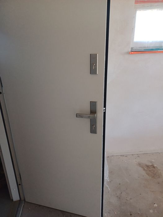 Drzwi wewnętrzne 80 cm