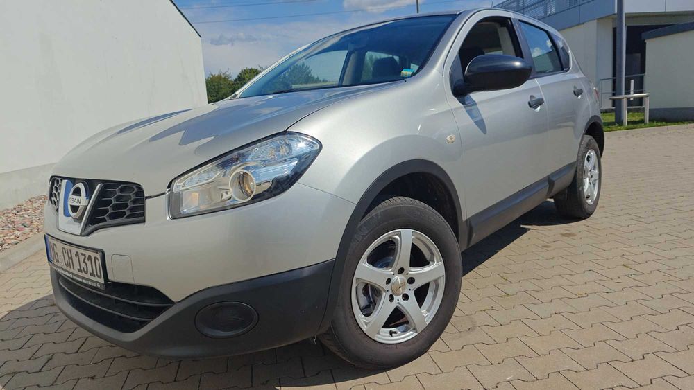 Nissan Qashqai Lift 1.6 benzyna 117KM Bezwypadkowy Stan BDB
