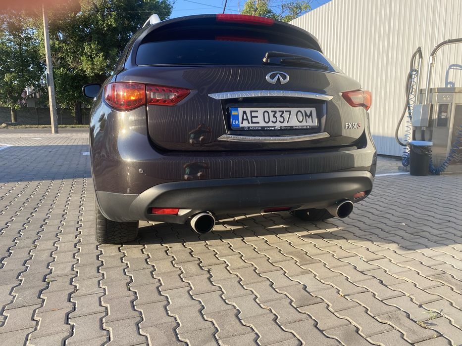 Кроссовер Infinity fx 50s
