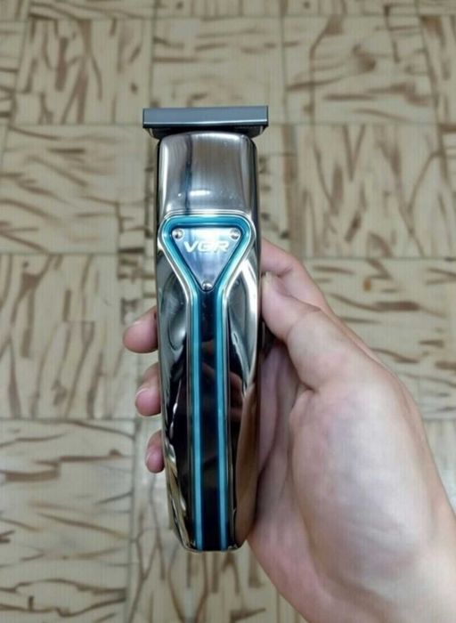 Професійний тример для стрижки волосся з насадками