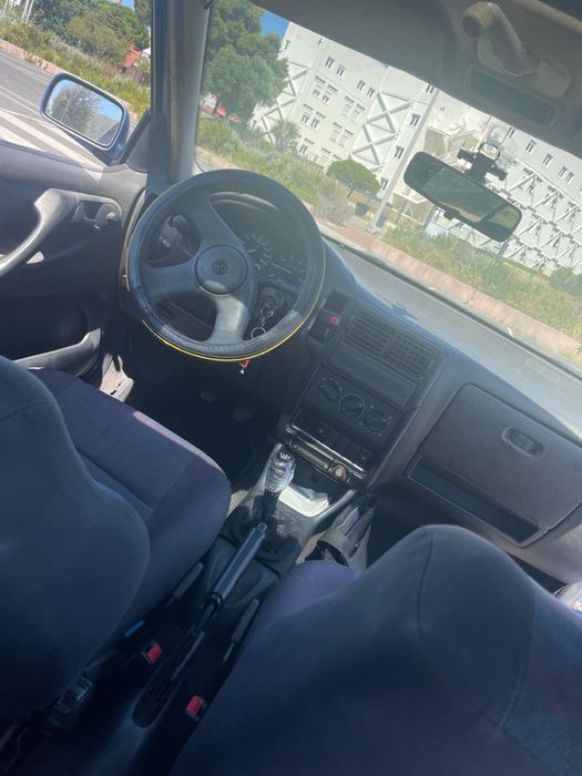 Carro barato pronto para andar