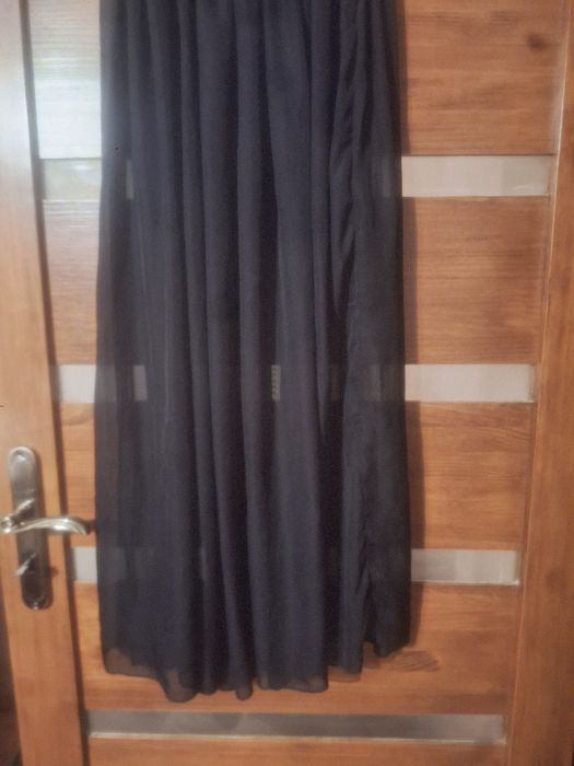 Spódmica w rozmiarze M/L,stan bardzo dobry.