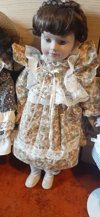 Bonecas de porcelana