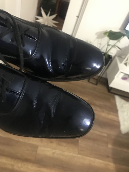 Buty lakierki do garnituru Giacomo conti