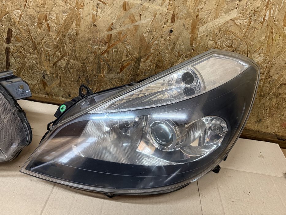 Передні чорні лінзовані фари Renault Clio III Рено Кліо 3 2005—2009 дорестайл
