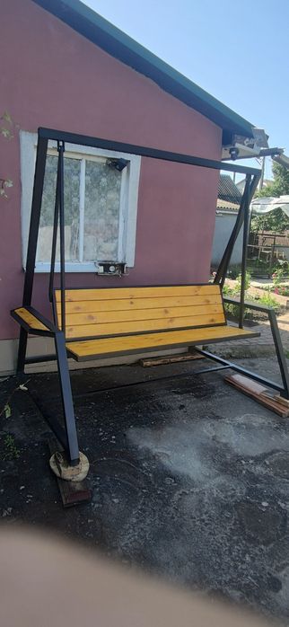 Садовая  качеля.