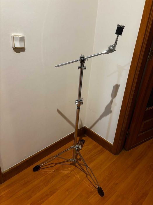 Estante de Prato Girafa - Millenium CB-801 Pro (Nova/Nunca Usada)