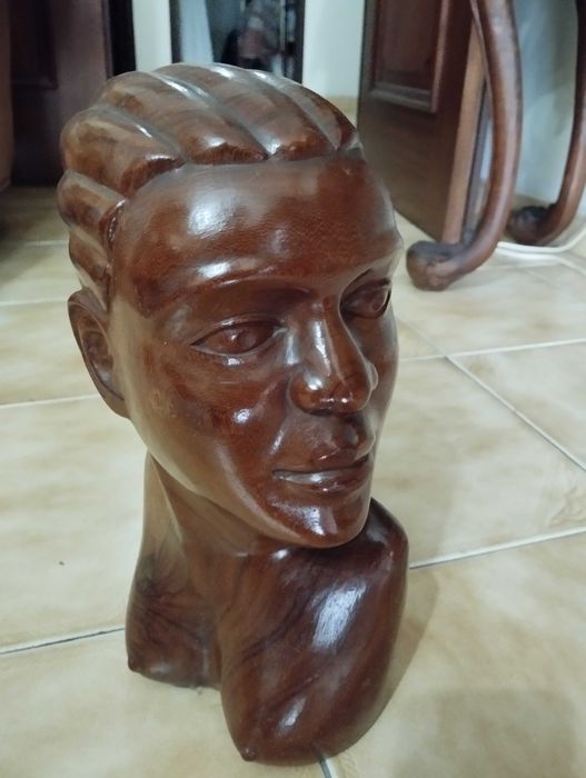 Conjunto de Esculturas em madeira