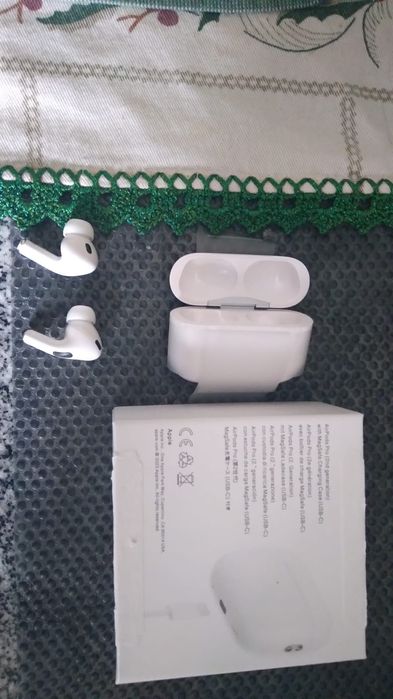 Vendo AirPods, auriculares sem fio