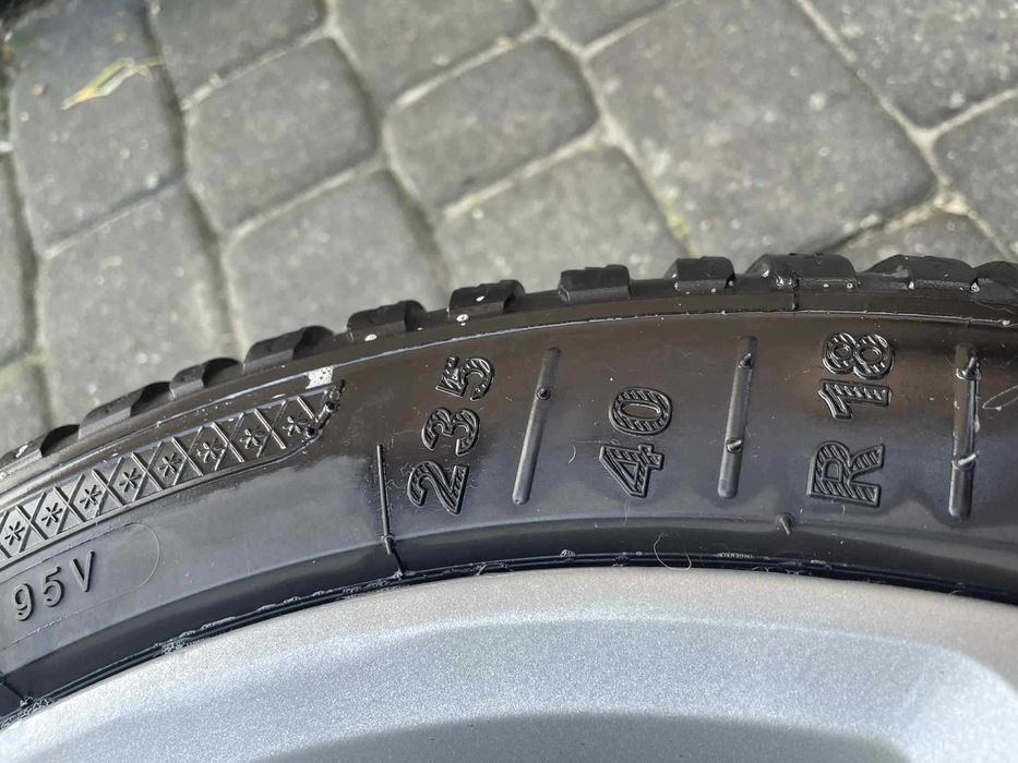 Koła, Felgi aluminiowe 5x112 18' 235/40  Volkswagen CC R-LINE jak nowe