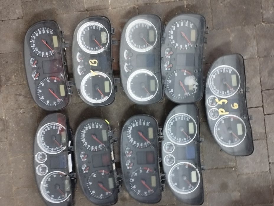 Приїхали приборні панелі