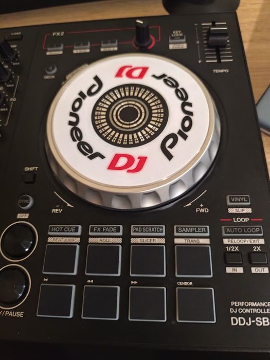 Controladora Pioneer DDJ-SB3