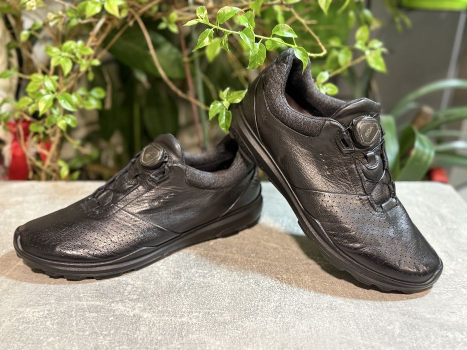 Кожаные кроссовки Ecco 42 р