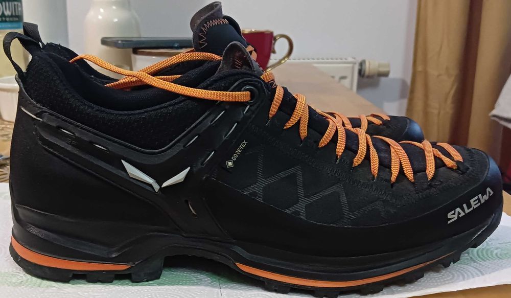 Orginalne nowe buty trekkingowe