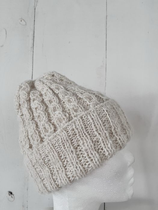 Biała czapka zimowa wełna alpaka 100% handmade