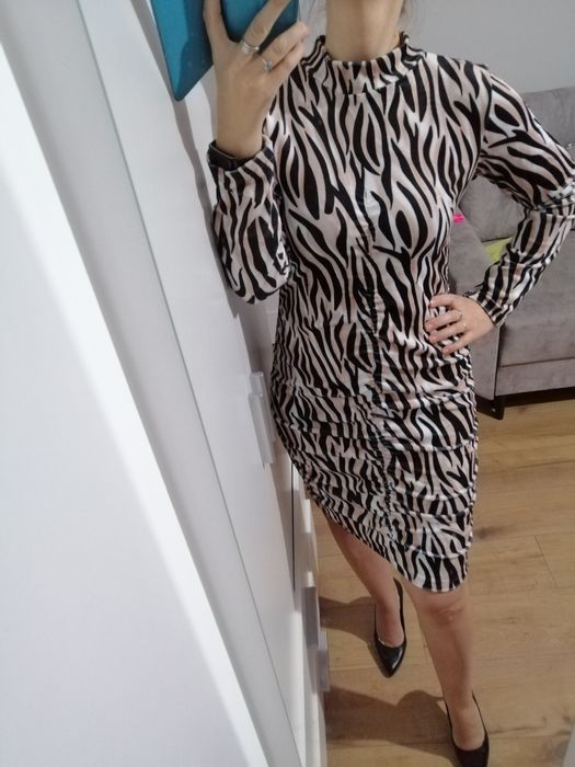 Nowa sukienka welurowa zebra panterka marszczona s m L xl