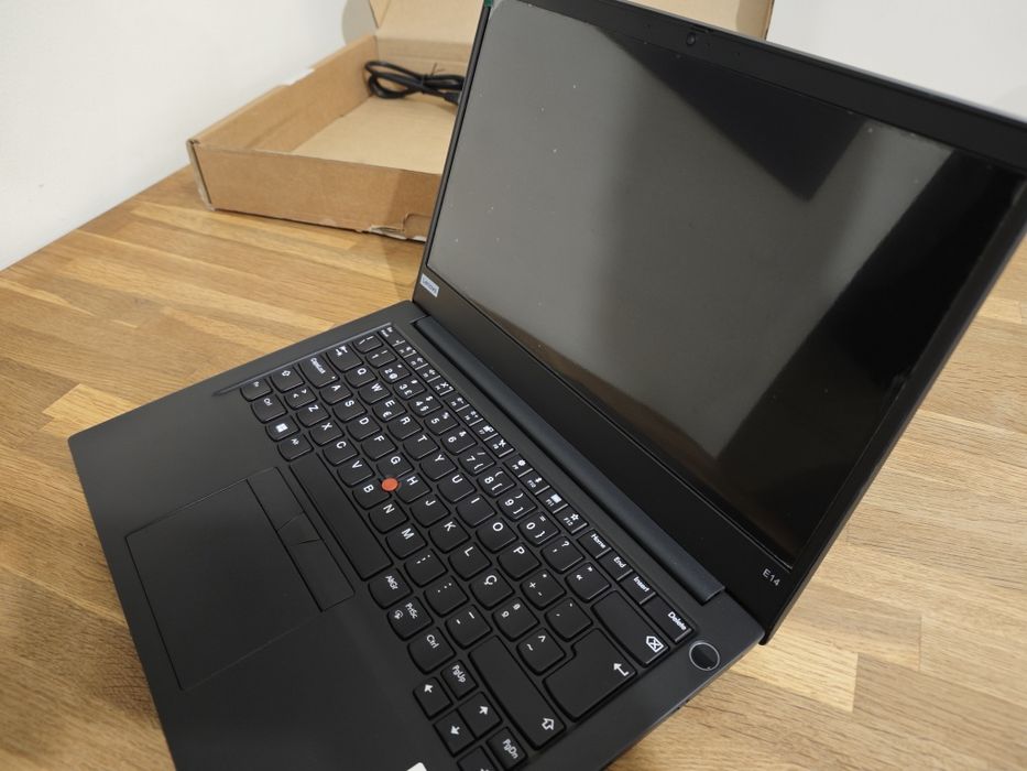 Portátil Lenovo ThinkPad, Novo com garantia