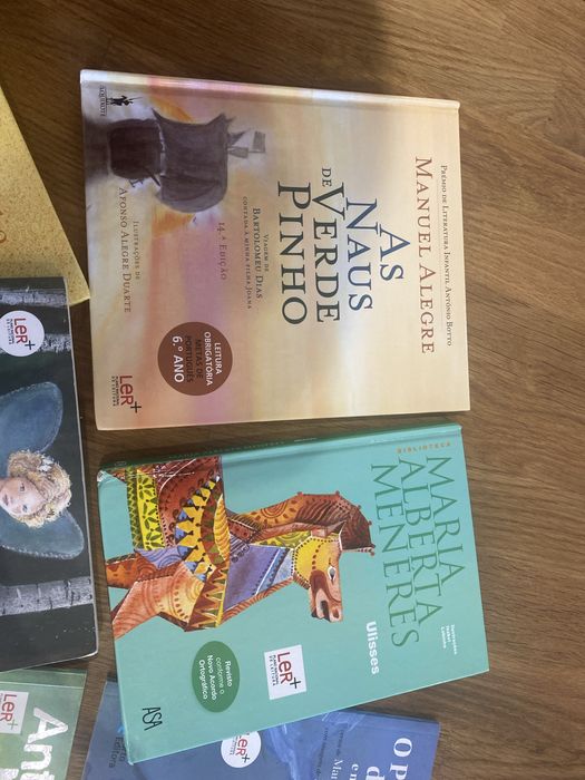 Livros de historias escolares