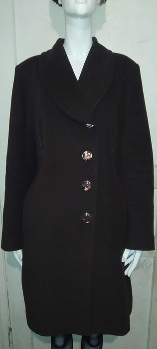 Продам женское пальто.