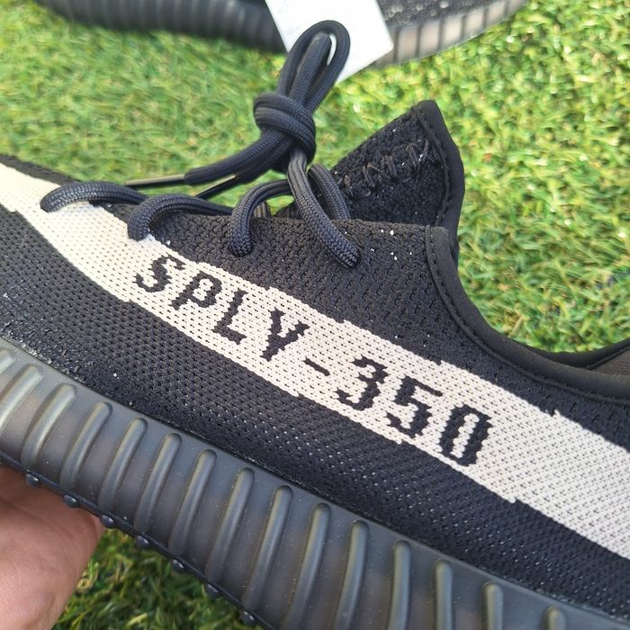 Yezzy 350 V2 oreo