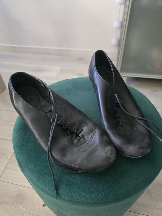 Buty taneczne chłopięce rozmiar 24cm