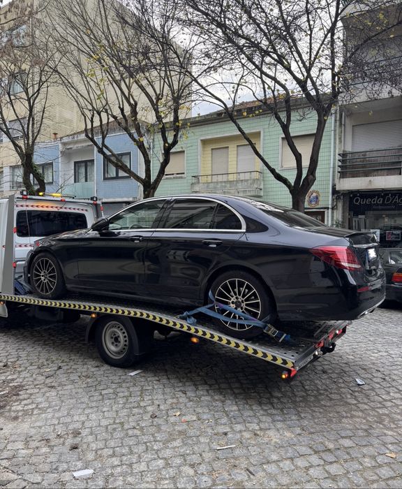 Reboque e assistência 24h