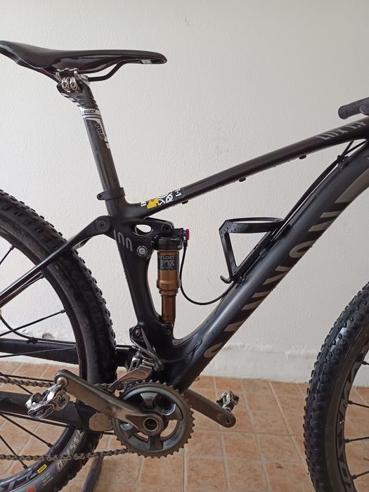 Canyon Lux CF full xtr e Fox Kashima