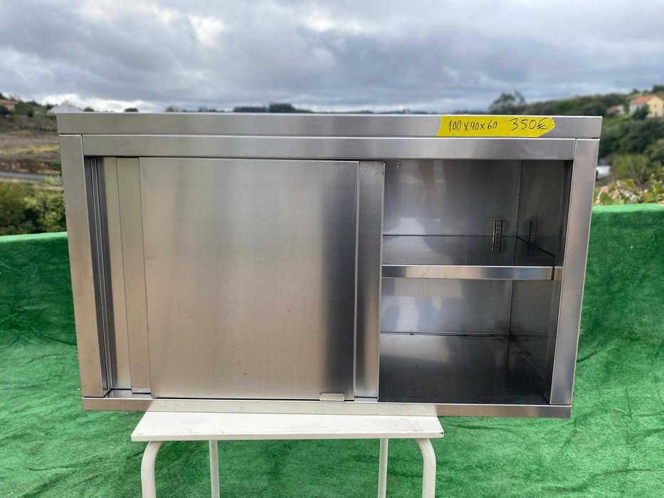 Armário de parede em inox