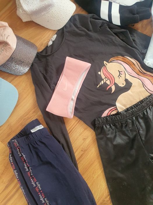 Paka 128-134, bluzy,katana,spodenki