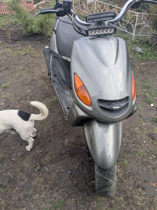 Скутер Yamaha Axis