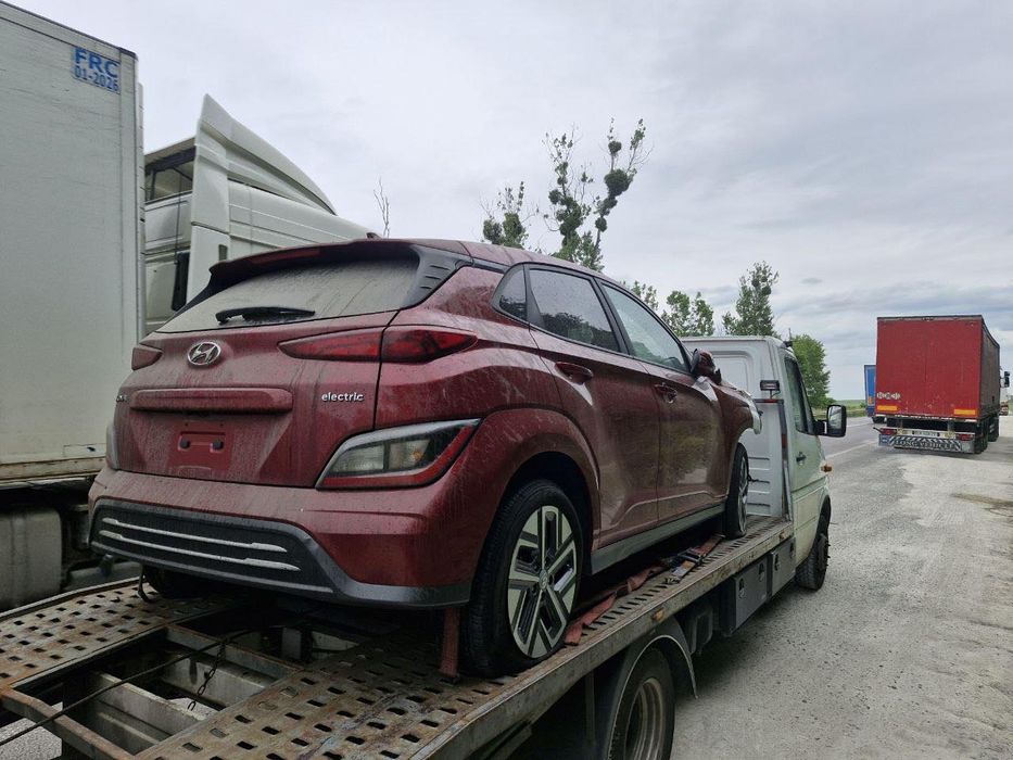 Hyundai kona EV 64kWh 2023 SEL из США 35000 миль