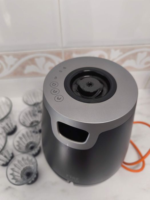 Máquina de Café DELTA Q RISE preta