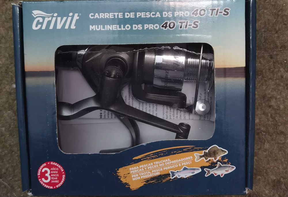 Carreto para cana de pesca novo e selado na caixa