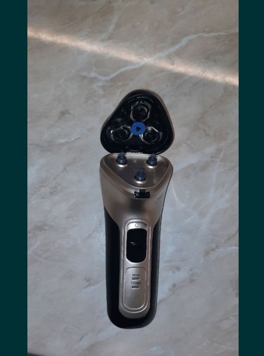 Електробритва Maestro MR-670