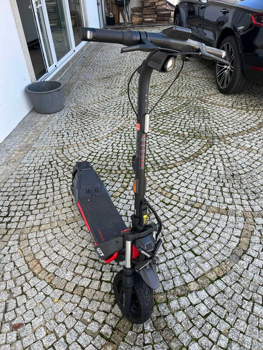 Trotinete Segway ZT3 PRO