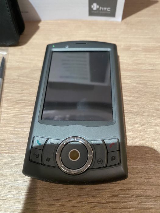 Smartphone HTC P3300 Fun iGO