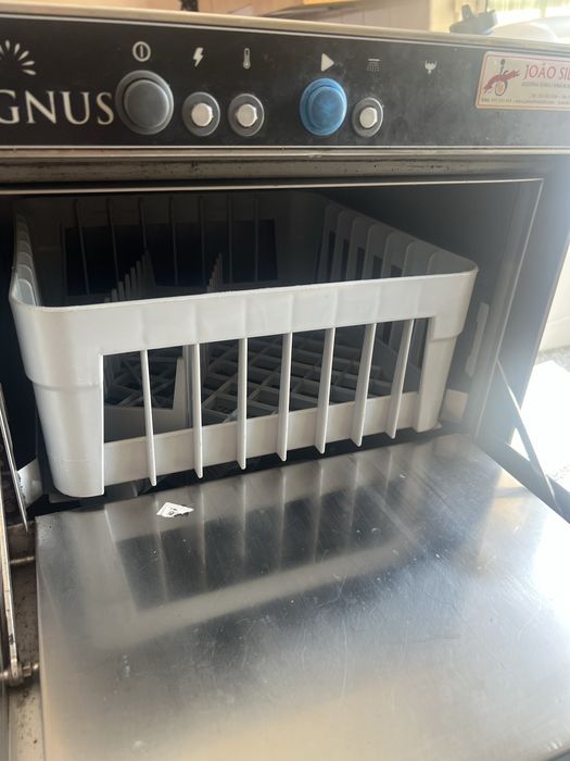 Maquina de Copos Magnus