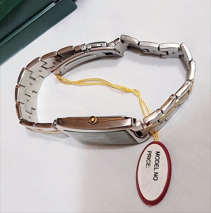 Новые часы Rivoli с японским механизмом в коробке из 90х годов не ссср