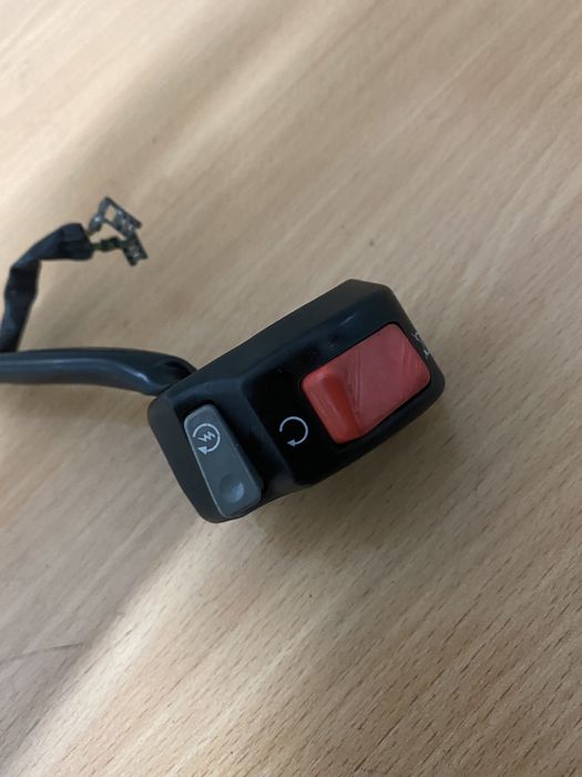 Kawasaki ZX-12R Przełacznik zapłonu przycisk zapłonu ZX12R 2005