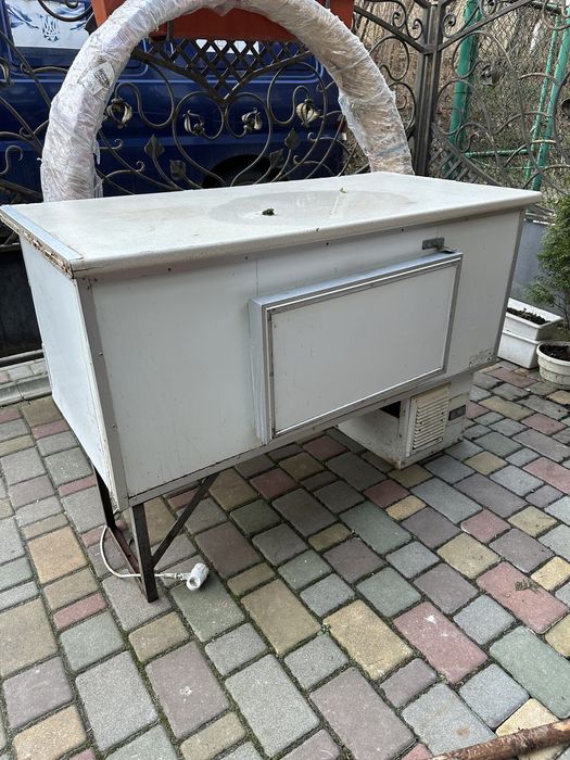 Продам холодильний стіл