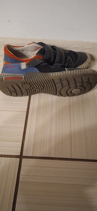 Buty Bartek 37 (24cm) na wiosnę stan bdb