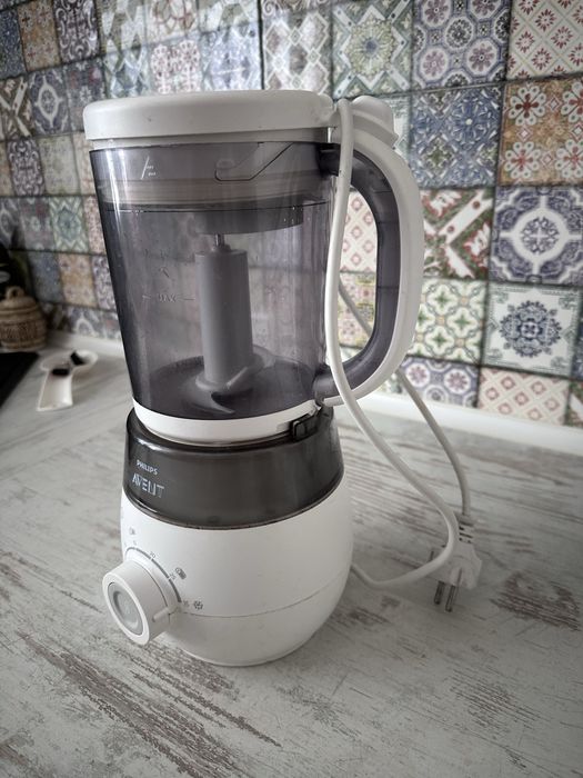 Пароварка блендер від Philips Avent