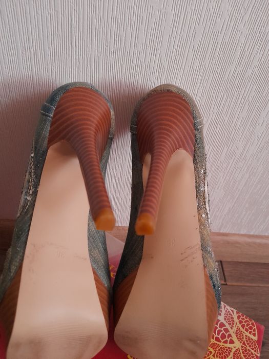 Туфли женские, лабутены джинс.