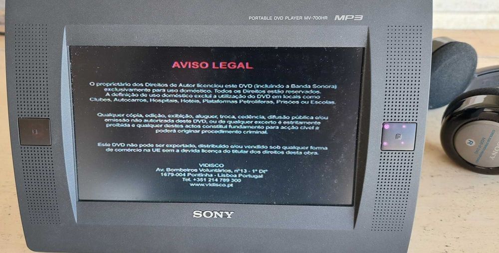 Leitor DVD Portátil Sony MV-700HR + Auscultadores sem fios IR