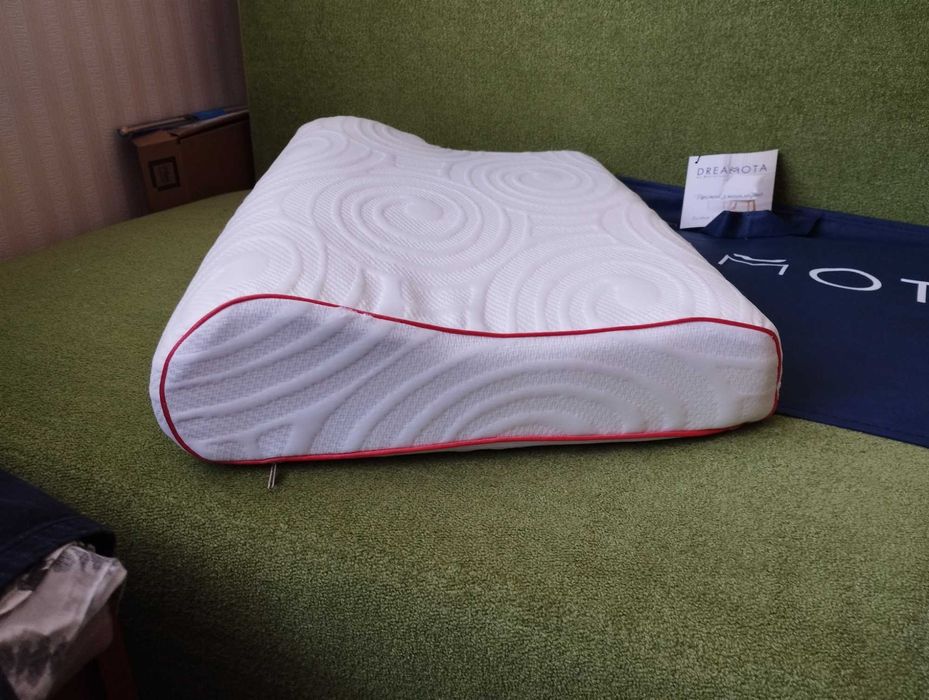 Ортопедична подушка Matroluxe, гіпоалергенна. Не підійшла по висоті.