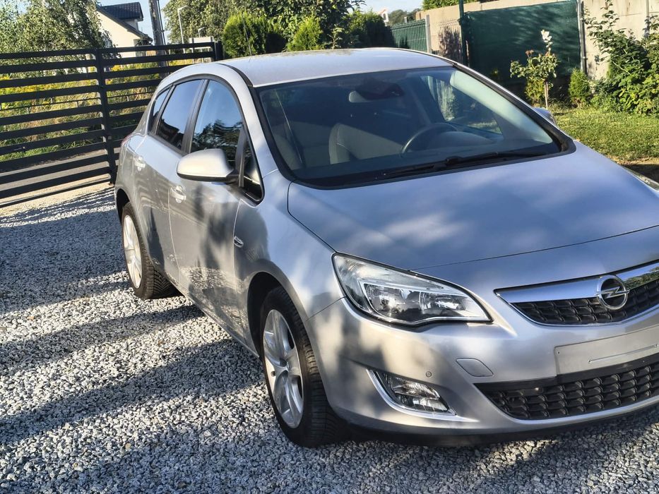 Sprzedam Opla Astre 1.4