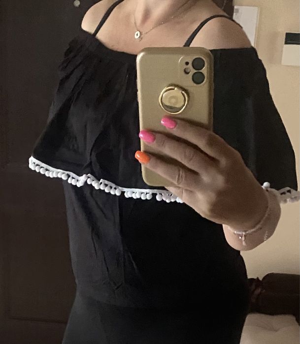 Czarna bluzka hiszpanka