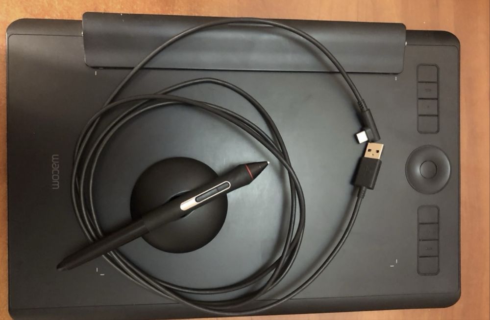 Графический планшет,графічний Wacom Intuos Pro Paper Edition