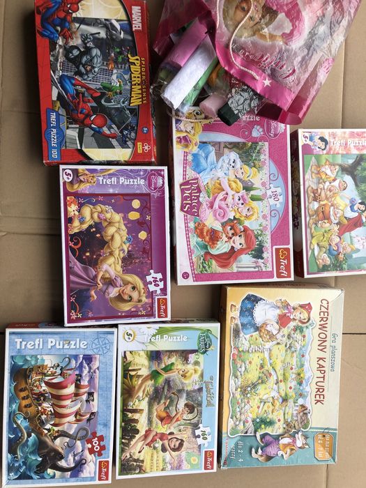 Kuchnia dla dzieci Ikea kuchenka z akcesoriami garnki kubki do zabawy