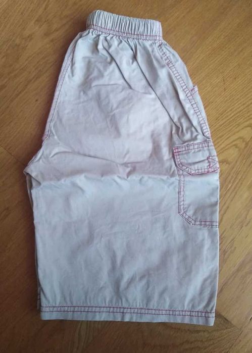Spodenki chłopięce/bermudy z kieszeniami 122 cm